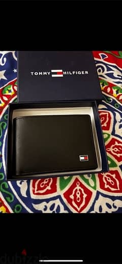 محفظة tommy رجالي جديدة