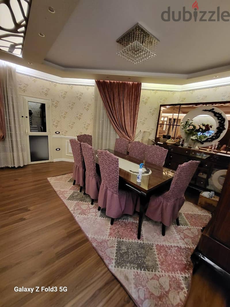 Apartment for sale Ultra super luxe Ready to Move in Al Banafsaj Buildings 175 sqm 5