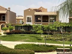 At the lowest price, standalone villa 572m, classic ready to move for sale 5 bedrooms in Hyde Park, Resident Compound in Fifth Settlement