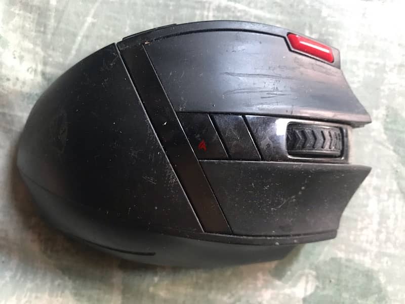 Trust gaming mouse + Wireless Bluetrack Microsoft mouse ماوس ميكروسوفت 4