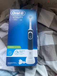 Electric toothbrush oral b