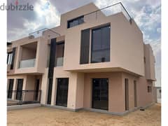 Twin House 245m with 287m For Sale At The Lowest Market Price ready to move with installmets In Sodic East