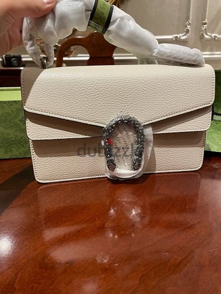 Gucci beige bag 0