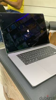 labtop AppleMacbook pro لاب توب ابل بالضمان