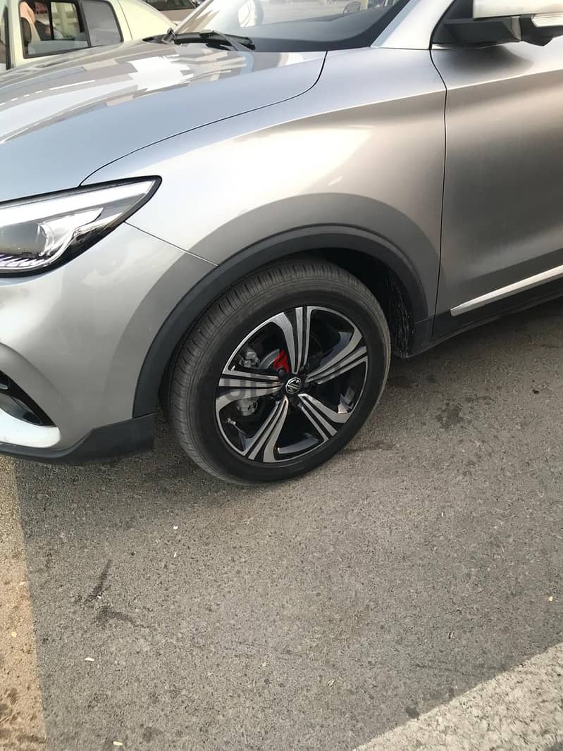 MG ZS 2023 9