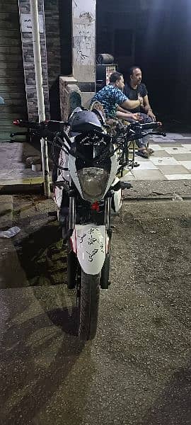 مكنه بينلي 200cc 1