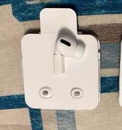 airpods pro left side only ( فردة ايربودز برو ١ يسار )