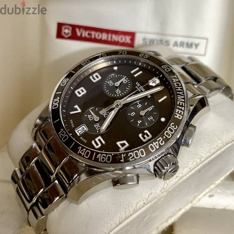 VICTORNIX SWISS ARMY Original Swiss Made Quartz Chronograph 42mm بالعل 3