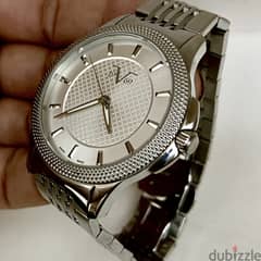 Original Swiss Made VERSACE 19V69 Quartz42mm تعتبر جديده