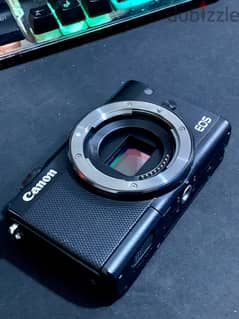 camera canon m100