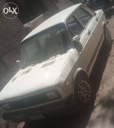 سياره 128