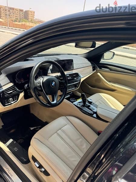 BMW 520i Luxury Wakeel 2