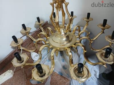 نجفه قنديل ١٢ لمبه نحاس مطلي ذهب عيار ٢٤