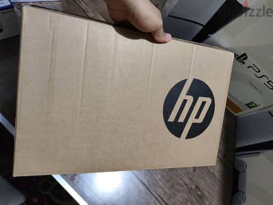 HP 15.6" Touch-Screen  AMD Ryzen 5  بسعر التكلفة