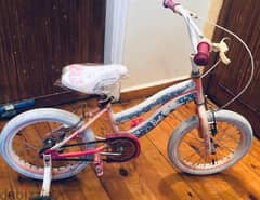 دراجه بناتي مقاس ١٦ للسن ٤-٨ سنين