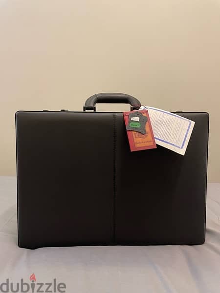 ATTACHÉ CASE P1032  (SEVEN K) original  شنطة رجالي جلد طبيعي 1