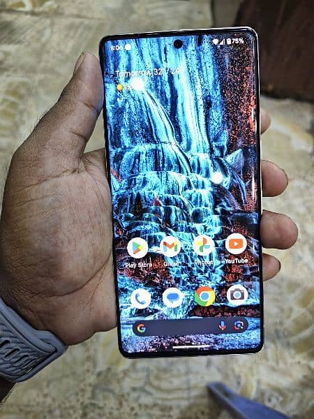 Google pixel 7 pro 128 giga معه علبته  جهاز كسر زيرو 0