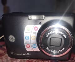 General Electric used  digital camera