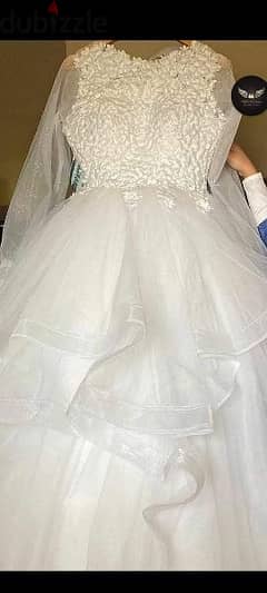 wedding dress . . فستان زفاف