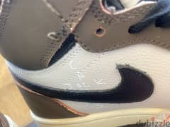 travis air jordan perfect condition like new size 41