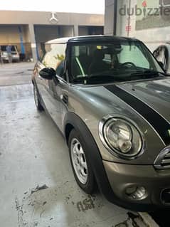 mini Cooper 2013 excellent condition