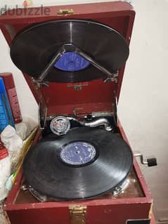 vintage record player / جرامفون