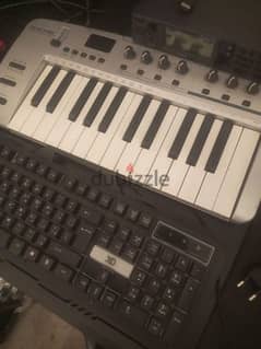 M Audio KeyRig 25 Midi Controller 0