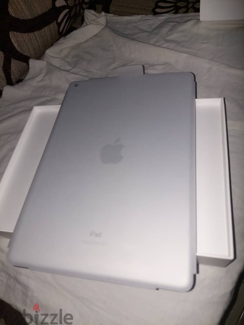 ipad 9 بطارية 100% ايباد 9 8