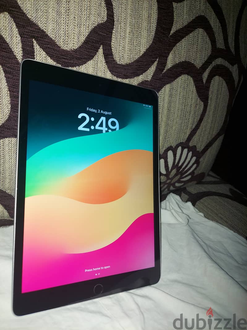 ipad 9 بطارية 100% ايباد 9 10