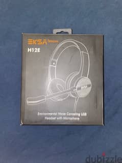 Environmental noise canceling USB headset with microphone
