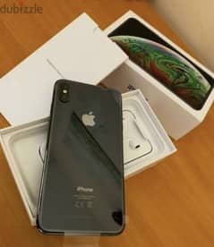 iphone xs max للبيع بحالة الجديد