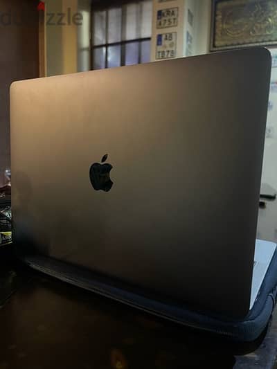 Mac book pro2019