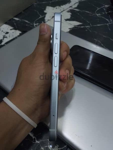 IPhone 15 كسر الزيرو بدون خربوش 3