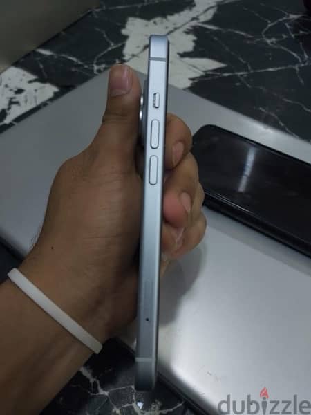 IPhone 15 كسر الزيرو بدون خربوش 4