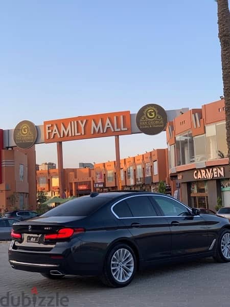 بي ام دبليو 520 2023/BMW 520i  luxury 3