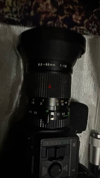 HITACHI - Color Video Camera VK-C830
