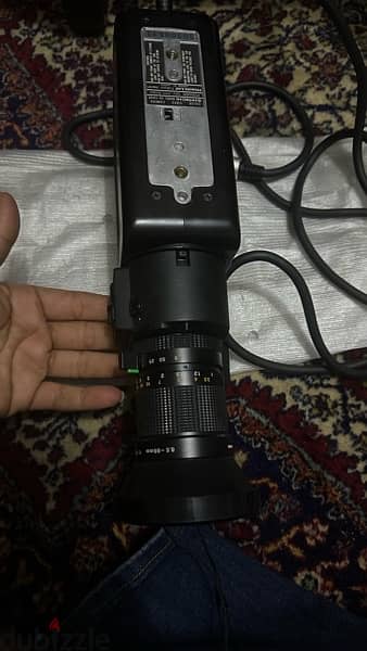 HITACHI - Color Video Camera VK-C830 6