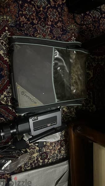 HITACHI - Color Video Camera VK-C830 8