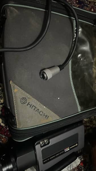 HITACHI - Color Video Camera VK-C830 9