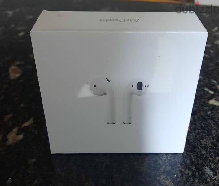 Apple airpods 2 with charging case 2