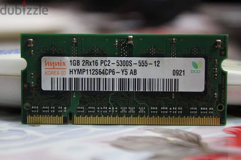 رام لابتوب 2 GB و 1 GB - بحالة ممتازة DDR2 1