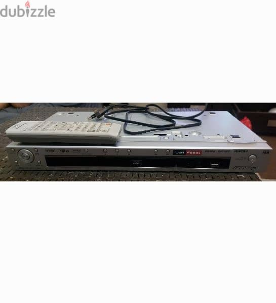 Pioneer DVD player with arabic movies CDs 0