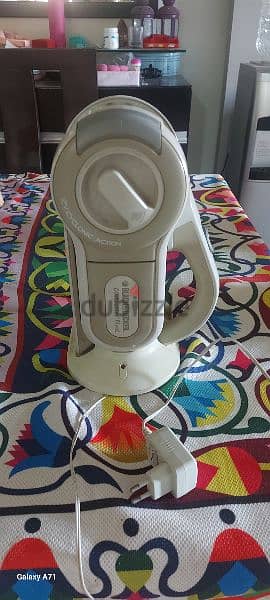 Black &Decker dustbuster 1