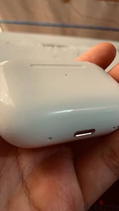 AIRPODS