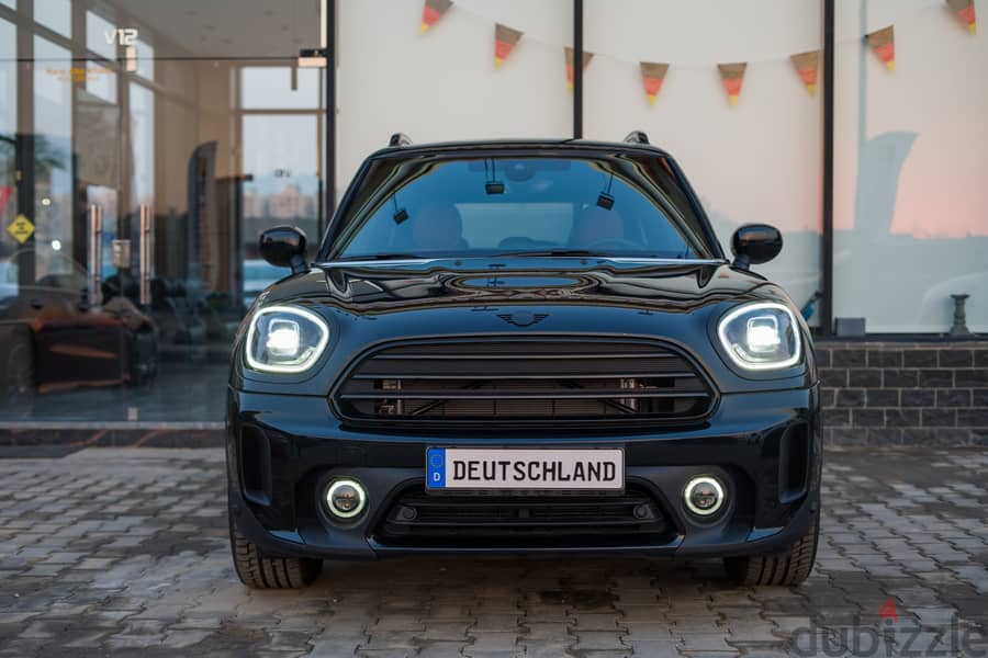 MINI Cooper Countryman (2024) In Black & Brown Interior 0