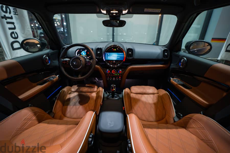 MINI Cooper Countryman (2024) In Black & Brown Interior 5