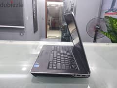 dell i7 حالة ممتازة