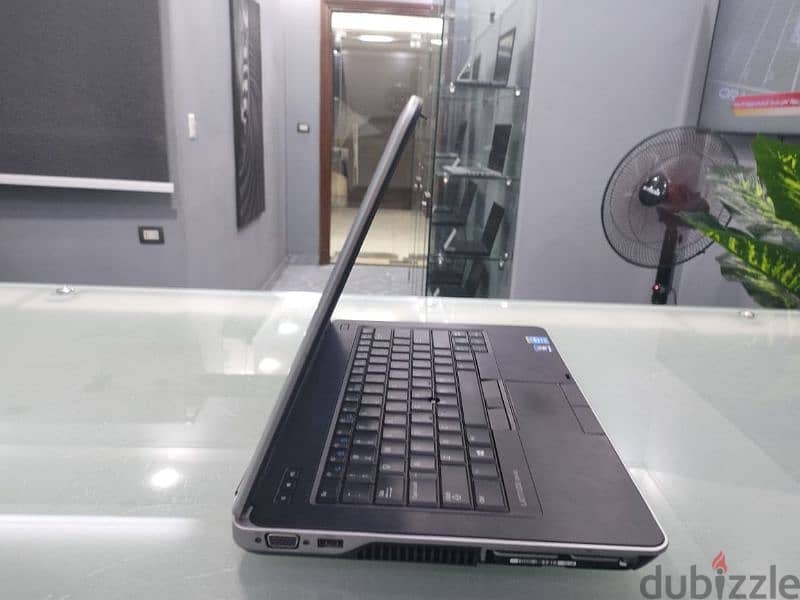 dell i7 حالة ممتازة 2