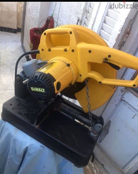 ديسك ماركه DeWaLt 1