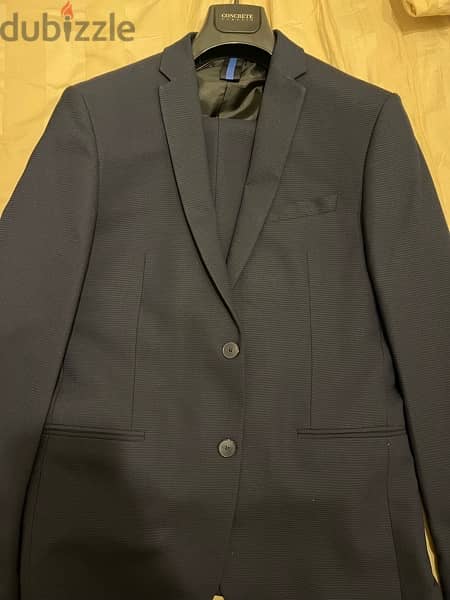 Zara suits 0